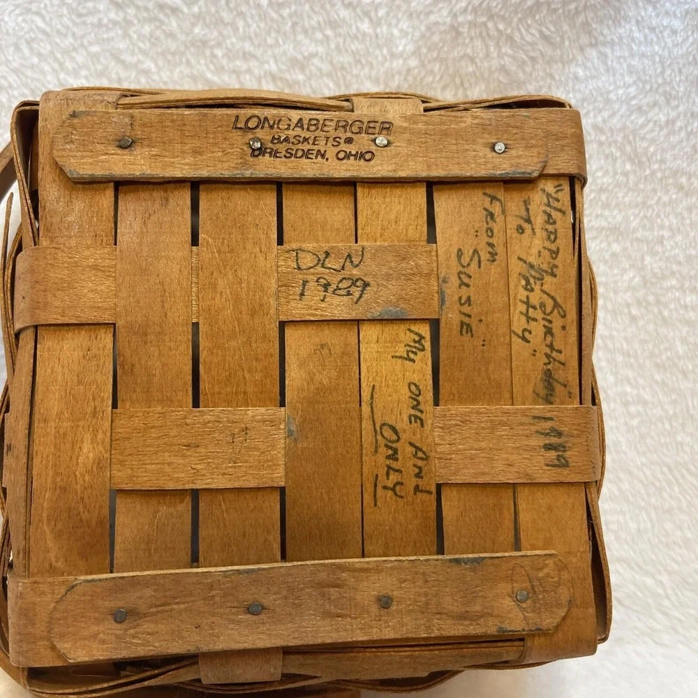Longaberger Vintage 1989 Signed Splint Berry‎ Basket w/Bale Handle